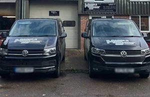 Vans black